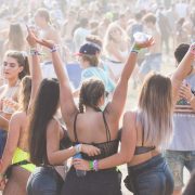 Musthaves en tips voor het festivalseizoen van 2024